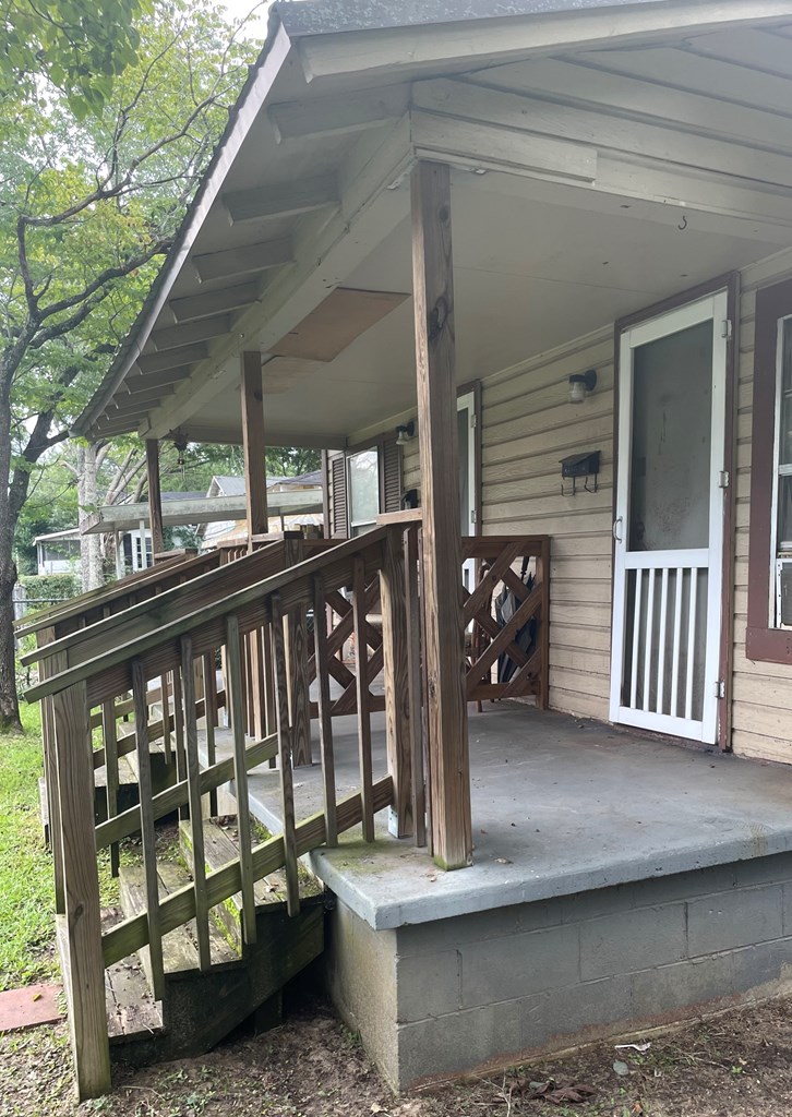 709 E Orange St.