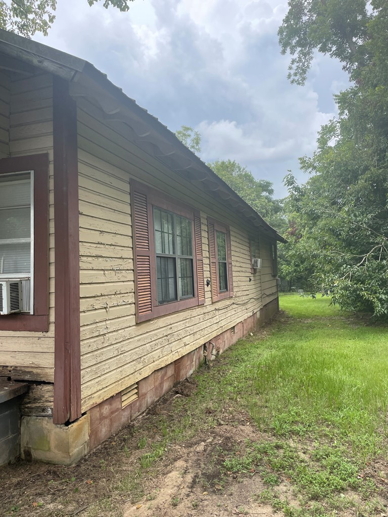 709 E Orange St.