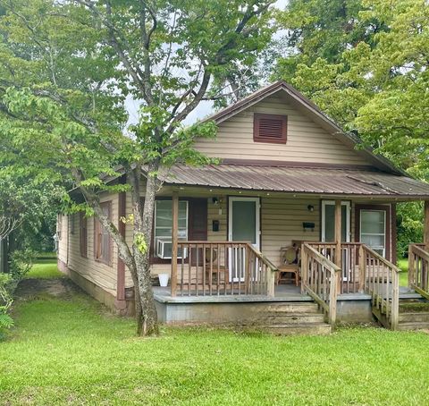 709 E Orange St. Fitzgerald GA 31750