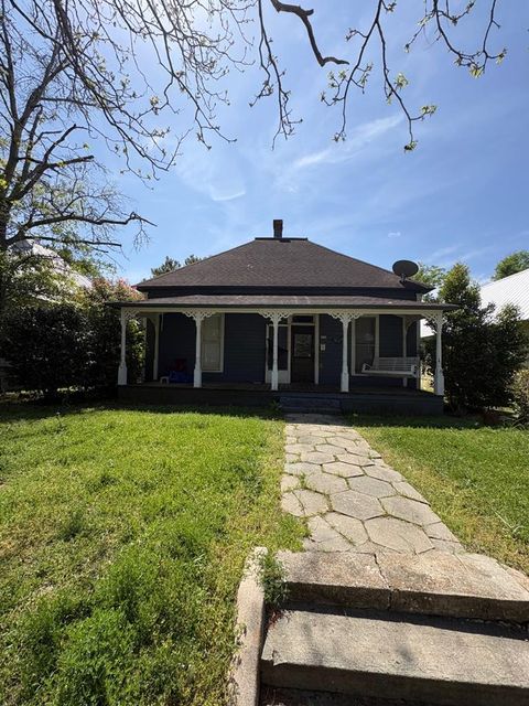 512 W Pine Fitzgerald GA 31750