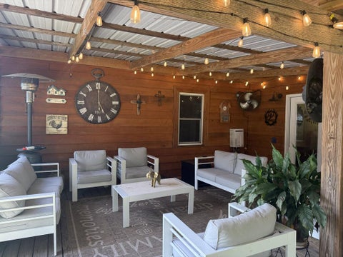 Tiny photo for 340 Joshlyn Rd, Fitzgerald, GA 31750 (MLS # 142916)