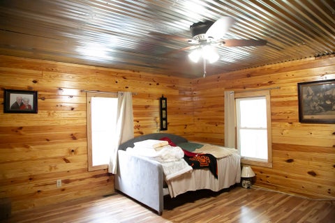 Tiny photo for 340 Joshlyn Rd, Fitzgerald, GA 31750 (MLS # 142916)