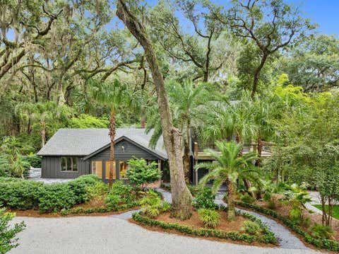 Photo of 184 Pierce Butler DR, St. Simons, GA 31522 (MLS # 142993)
