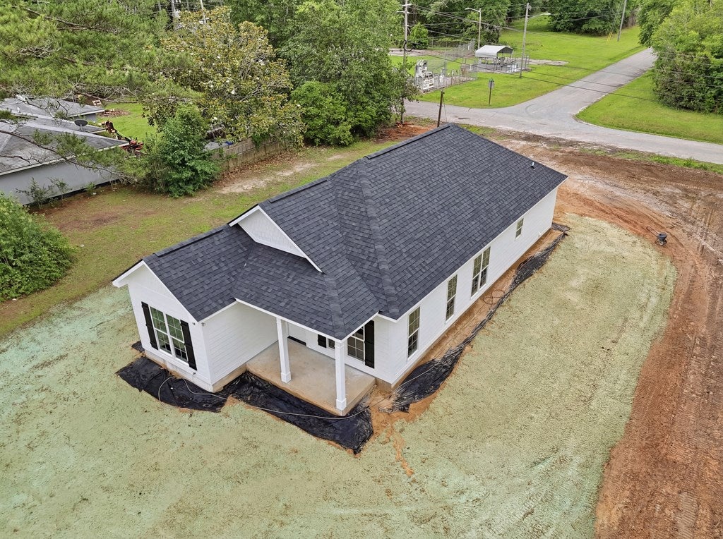 106 Pine Point Circle