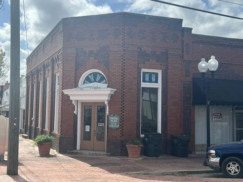Photo of 124 E College Ave, Ashburn, GA 31714 (MLS # 137782)