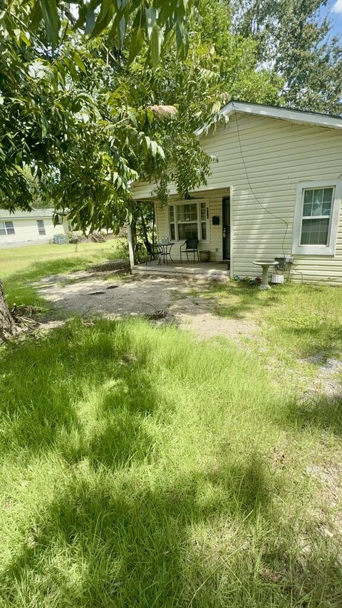 Tiny photo for 306 S Monitor Dr, Fitzgerald, GA 31750 (MLS # 143009)
