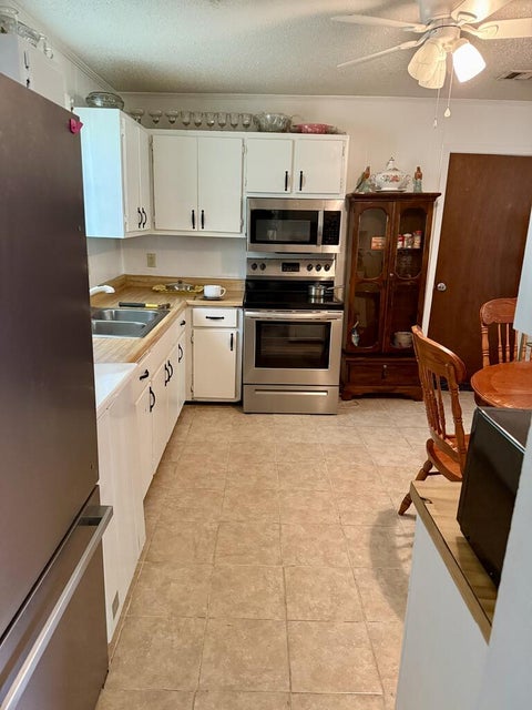 Tiny photo for 306 S Monitor Dr, Fitzgerald, GA 31750 (MLS # 143009)