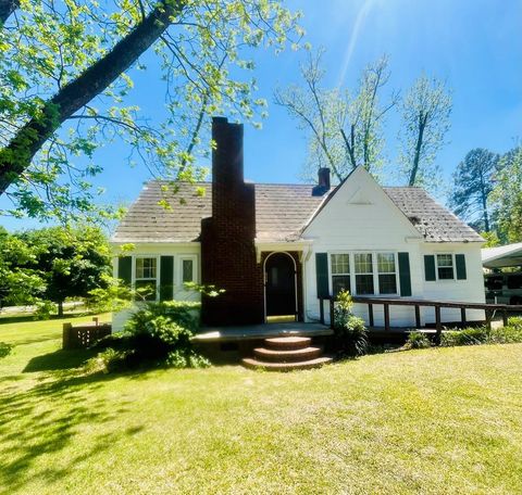 Photo of 604 W Third Street, Ocilla, GA 31774 (MLS # 142545)