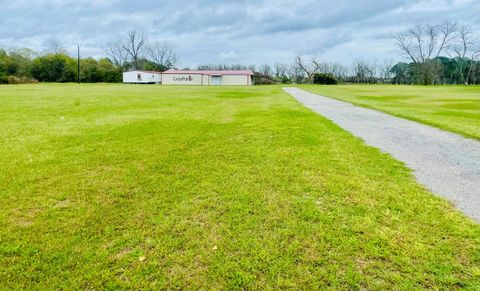 Photo of 613 Vo Tech Drive, Ocilla, GA 31774 (MLS # 142522)