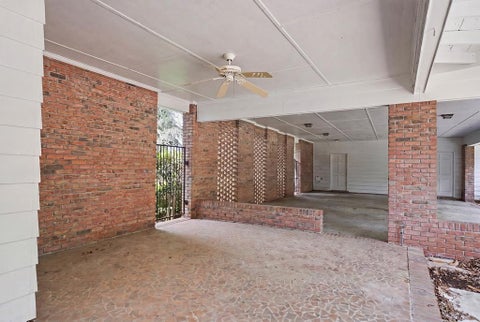 Tiny photo for 315 E College Avenue, Ashburn, GA 31714 (MLS # 142719)