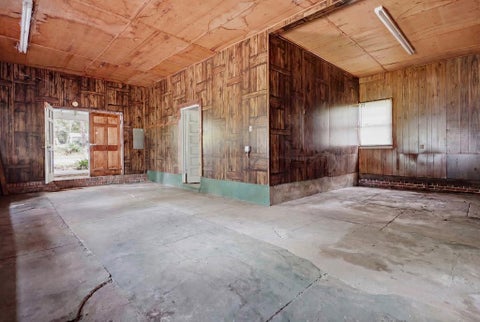 Tiny photo for 315 E College Avenue, Ashburn, GA 31714 (MLS # 142719)