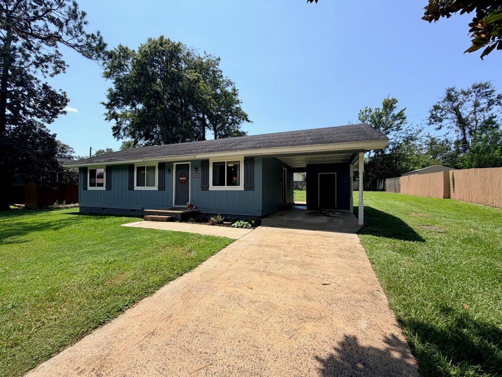 109 Hemlock St