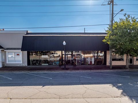 123 N Gordon Street Ashburn GA 31714