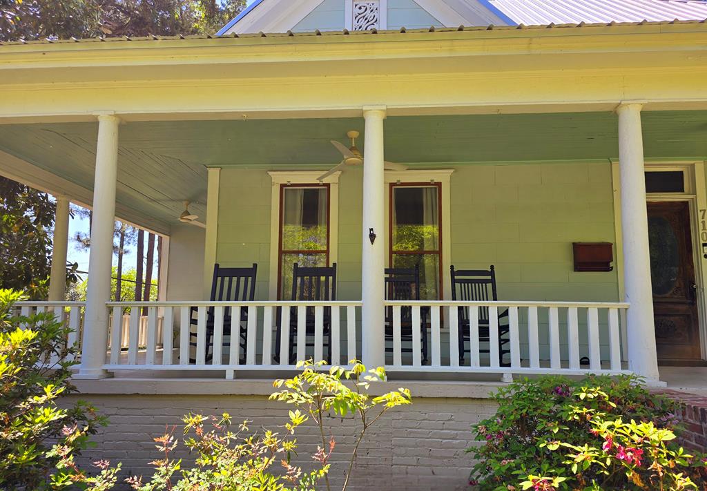 710 W Central Avenue