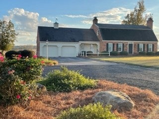424 E Hwy 82