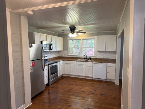 Tiny photo for 611 Park Ave N AVE, Tifton, GA 31794 (MLS # 142922)