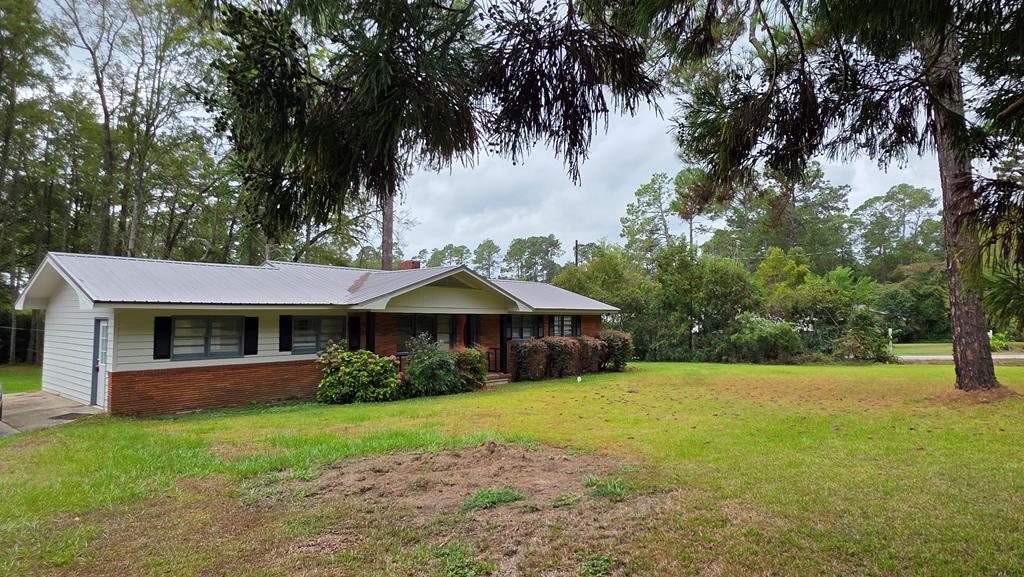 160 Lakeview Drive