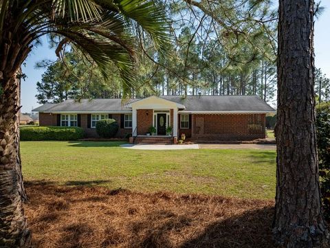 Photo of 142 Brighton Road, Tifton, GA 31794 (MLS # 138174) Photo of 142 Brighton Road, Tifton, GA 31794 (MLS # 138174)