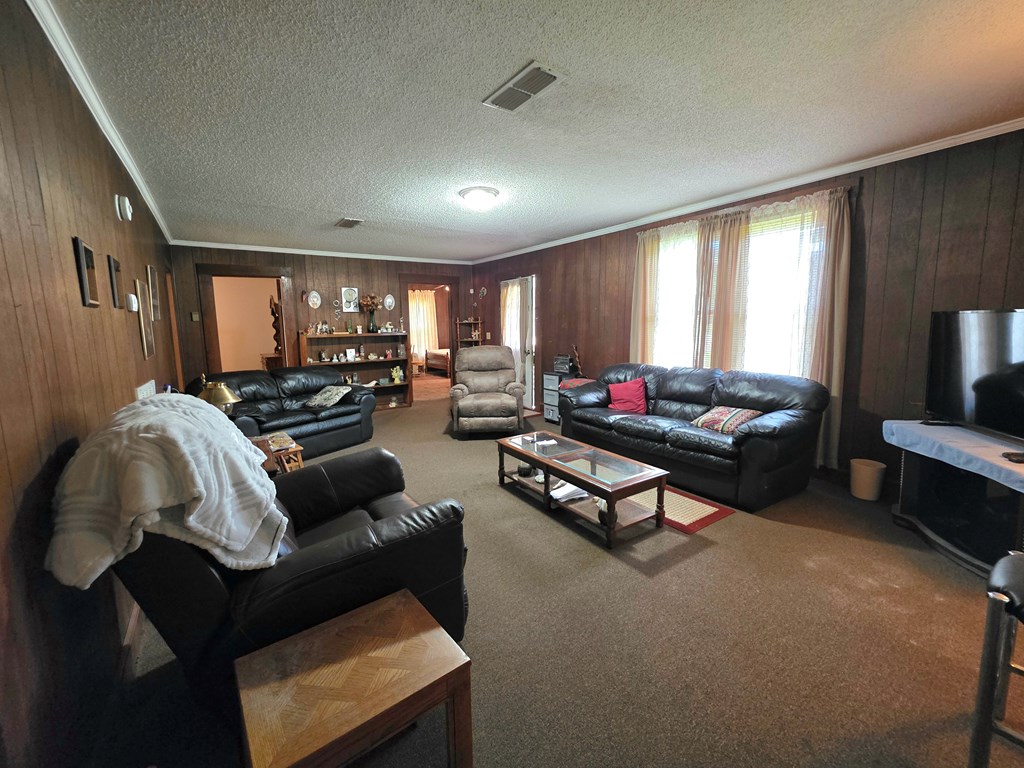1062 Mystic Highway