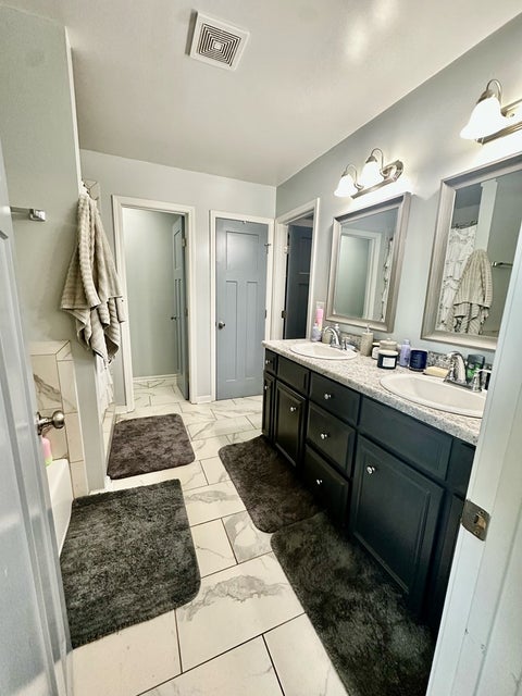 Tiny photo for 50 Alan Lane, Tifton, GA 31794 (MLS # 142931)