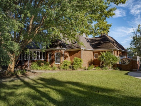 Tiny photo for 5605 W Forest Lake Drive, Tifton, GA 31794 (MLS # 143191)