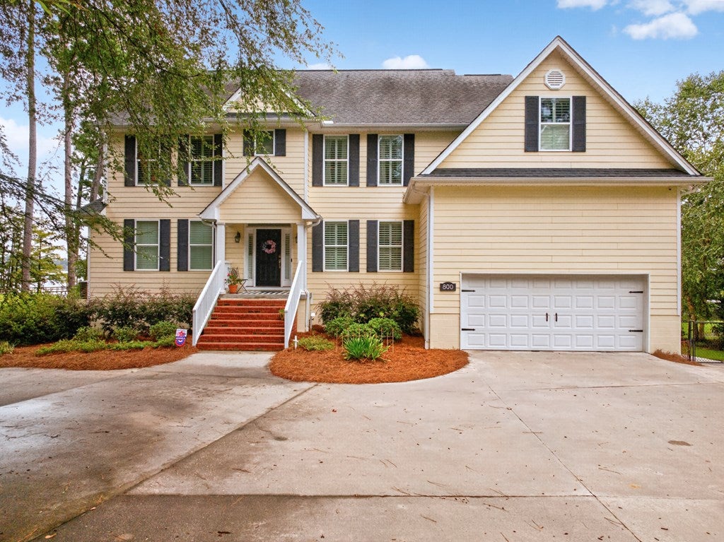 800 Lakeshore Dr