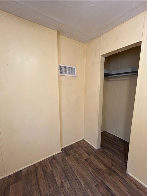 Tiny photo for 199 Jefferson St, Fitzgerald, GA 31750 (MLS # 143035)