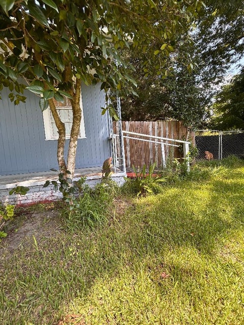 Tiny photo for 199 Jefferson St, Fitzgerald, GA 31750 (MLS # 143035)
