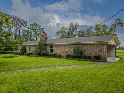 Tiny photo for 701 Quincey Batten Loop, Douglas, GA 31533 (MLS # 143082)