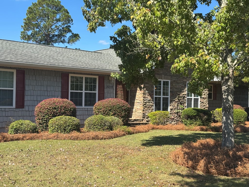 2214 Love Avenue