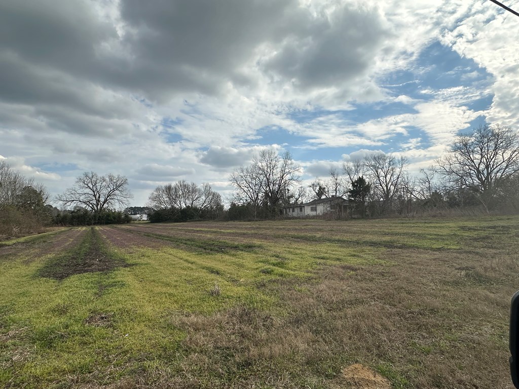 13 Amoco Rd