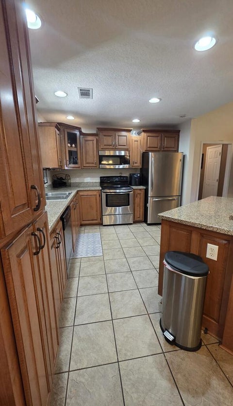 Tiny photo for 125 Baymeadows Circle, Fitzgerald, GA 31750 (MLS # 143042)
