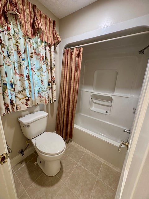 Tiny photo for 9 Country Club Pl, Tifton, GA 31793 (MLS # 142938)