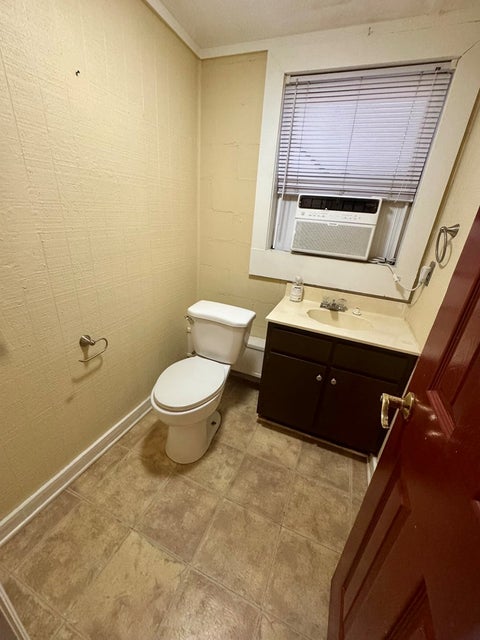 Tiny photo for 9 Country Club Pl, Tifton, GA 31793 (MLS # 142938)