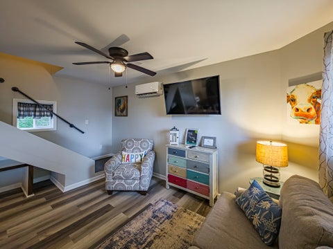 Tiny photo for 243 Perry House Rd, Fitzgerald, GA 31750 (MLS # 143183)