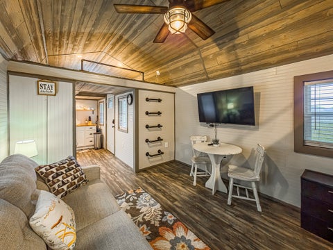Tiny photo for 243 Perry House Rd, Fitzgerald, GA 31750 (MLS # 143183)
