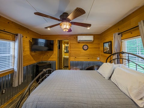 Tiny photo for 243 Perry House Rd, Fitzgerald, GA 31750 (MLS # 143183)