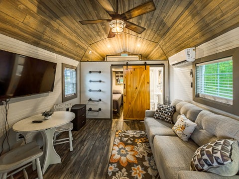 Tiny photo for 243 Perry House Rd, Fitzgerald, GA 31750 (MLS # 143183)