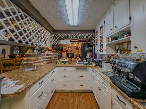 Tiny photo for 293 W Benjamin H Hill Drive, Fitzgerald, GA 31750 (MLS # 138637)