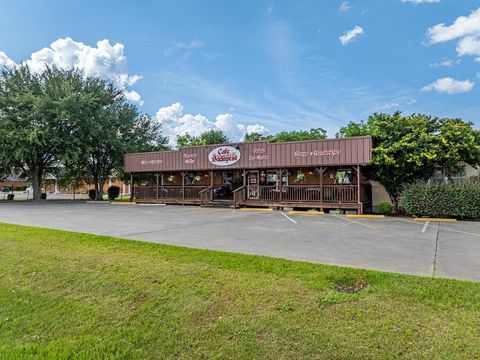 293 W Benjamin H Hill Drive Fitzgerald GA 31750