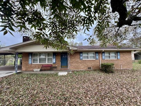 105 Halsey Street Fitzgerald GA 31750