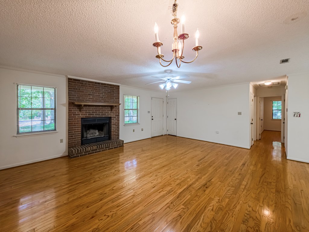31 Drake Ln