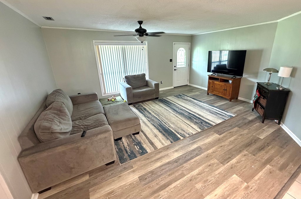 3109 Oakwood Terrace