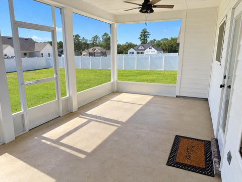 Tiny photo for 26 Water's Edge Way, Tifton, GA 31793 (MLS # 143208)