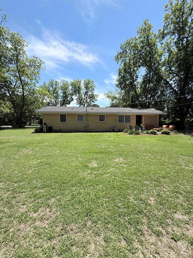 119 Grace Ave