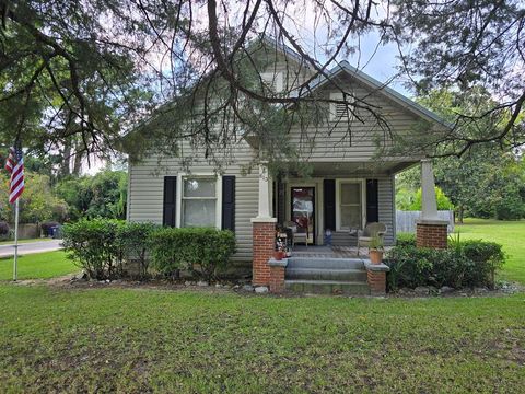 613 W Central Ave Fitzgerald GA 31750