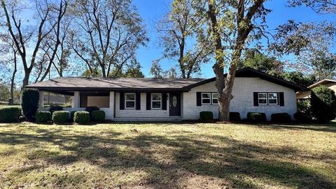 106 Van Deman Drive Fitzgerald GA 31750