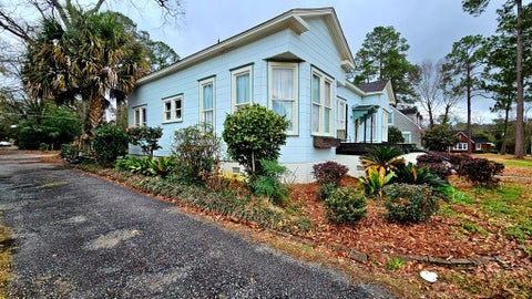Tiny photo for 810 S Lee Street, Fitzgerald, GA 31750 (MLS # 141370)