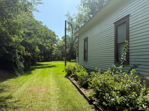 Tiny photo for 503 N Main Street, Fitzgerald, GA 31750 (MLS # 142840)