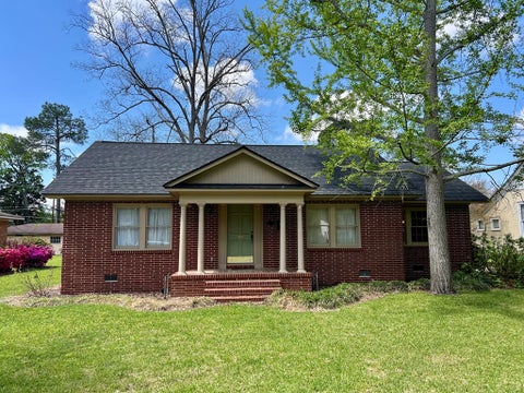 Tiny photo for 509 S Main Street, Fitzgerald, GA 31750 (MLS # 143223)